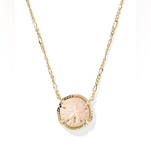Kendra Scott Sand Dollar Gold Short Pendant Necklace